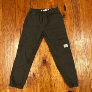 LEVI'S 100% cotton cargo pants girls M